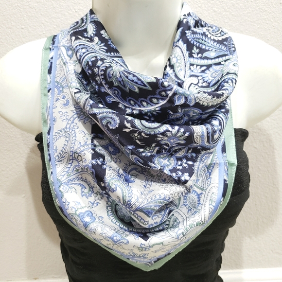 New ANN TAYLOR Paisley Silk Little Scarf In Light Enchanted Blue - Picture 8 of 8